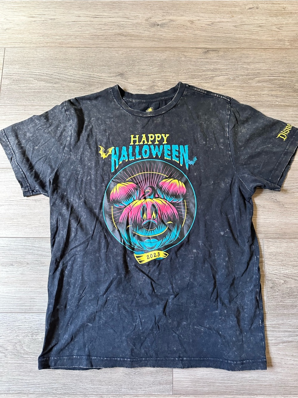 Disneyland Happy Halloween 2023 Mickey Mouse Pumpkin Black Tee Large EUC
